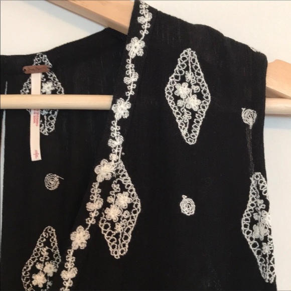 Free People Black Sleeveless Embroidered Top - Picture 7 of 8